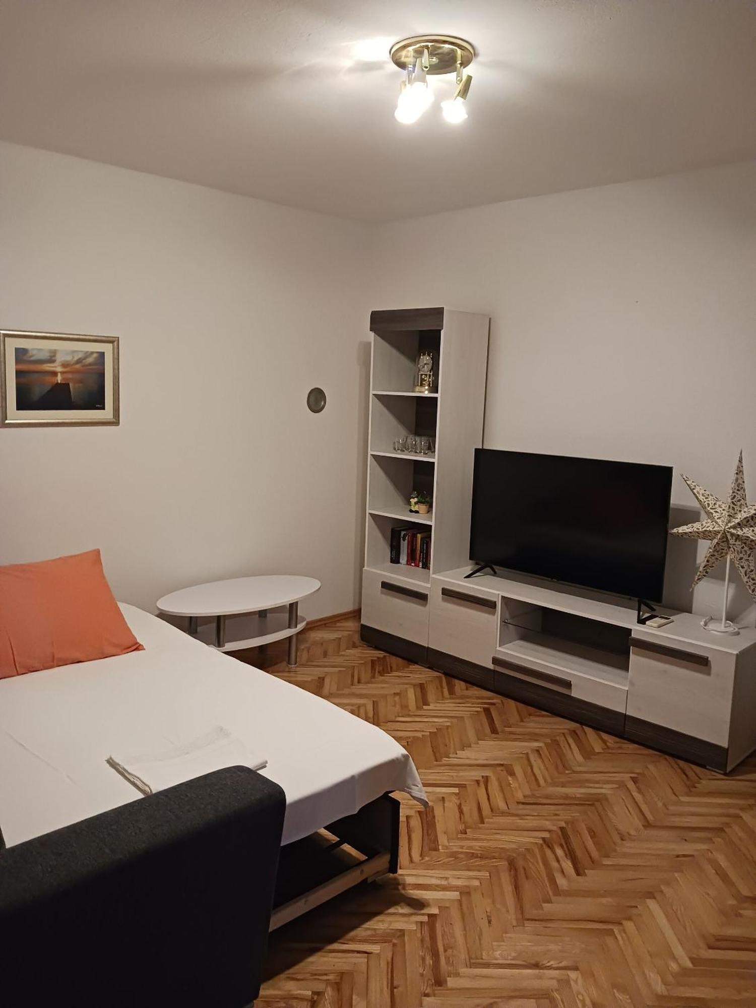 Apartments Marino - Near Family Friendly Beach Supetar Extérieur photo